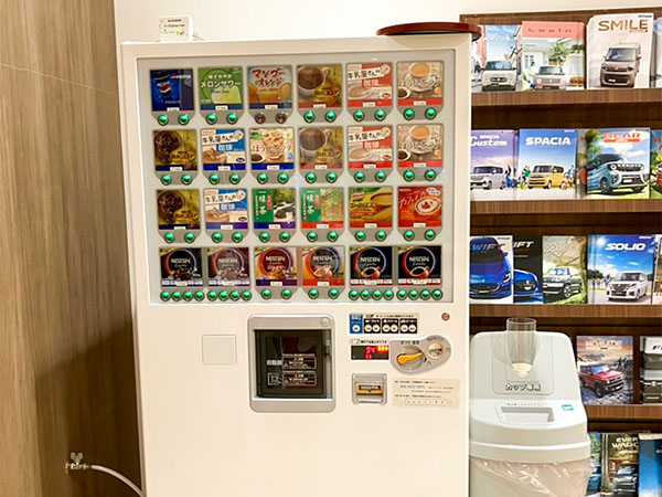 店舗内ドリンクコーナー