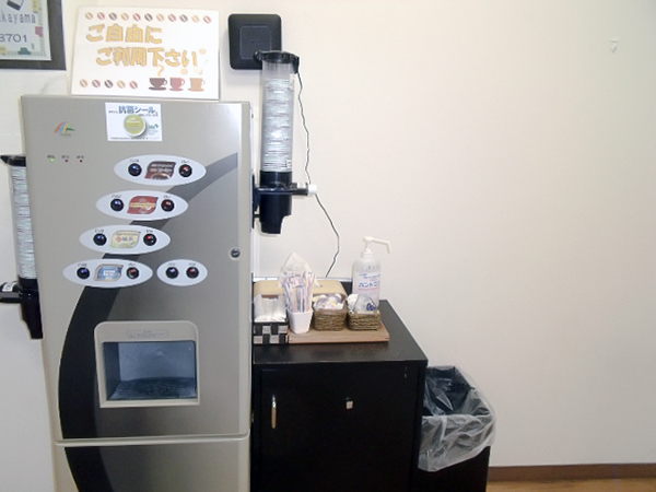 店舗内ドリンクコーナー