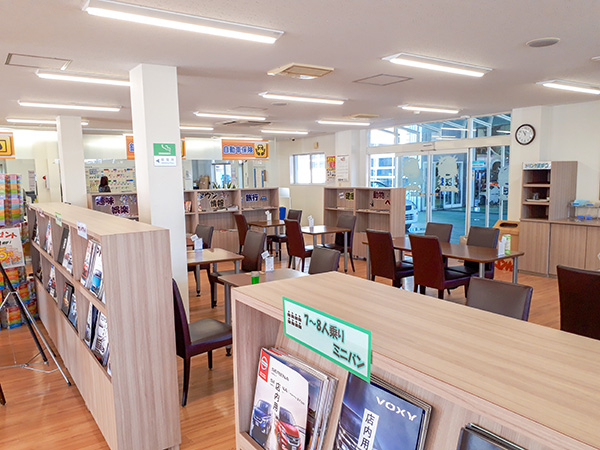 店舗内待合室
