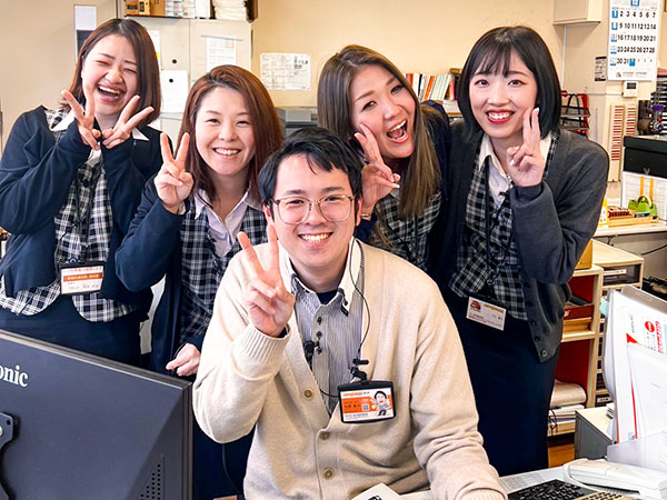 受付スタッフ一同