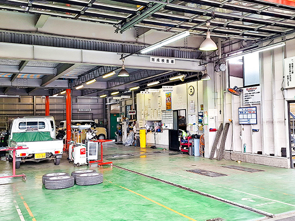 整備工場
