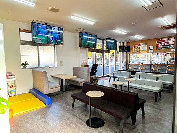 店舗内待合室