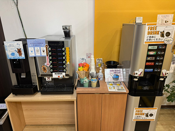 店舗内ドリンクコーナー