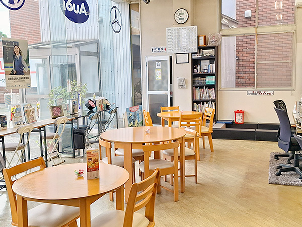 店舗内待合室