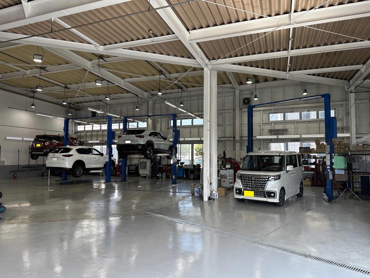 整備工場