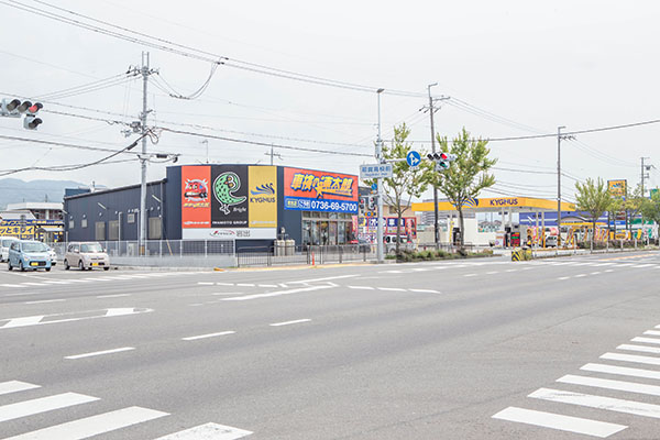 店舗外観(接道付近)