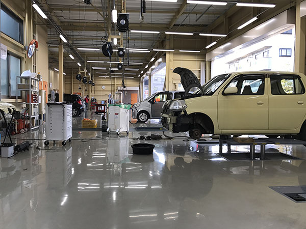 整備工場